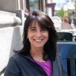 Meet your Posher, Goldie